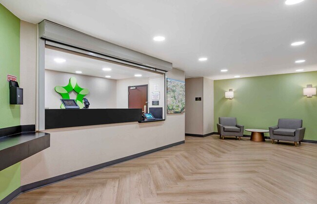 Furnished Studio-Tampa - Airport - Spruce Street