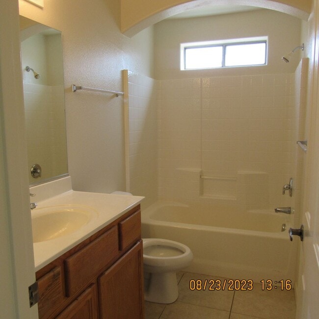 Photo - 646 Roamer Ln