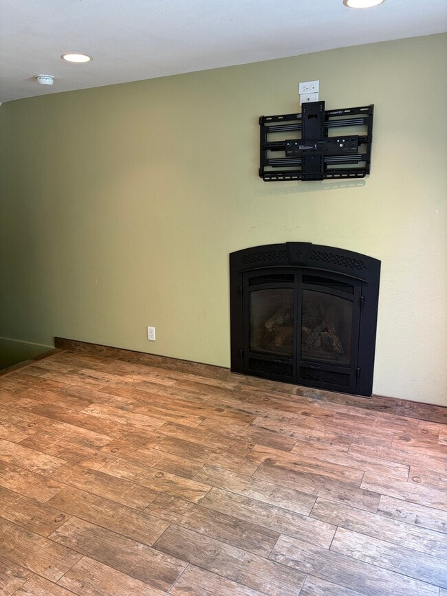 Photo - 3775 Gard St Unidad B