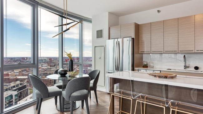 Photo - 797 W Madison St