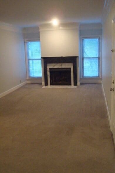 Building Photo - 320 Sloan Rd Unit B