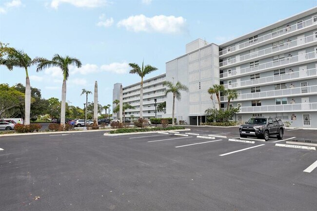 Photo - 5700 NW 2nd Ave Unit 704