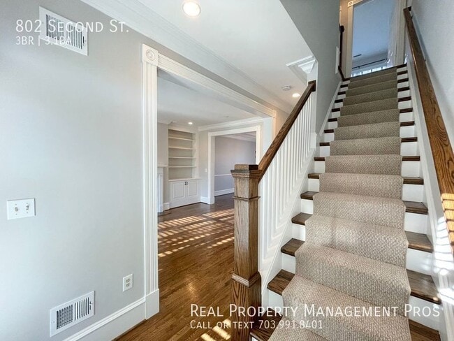 Photo - 802 Second St