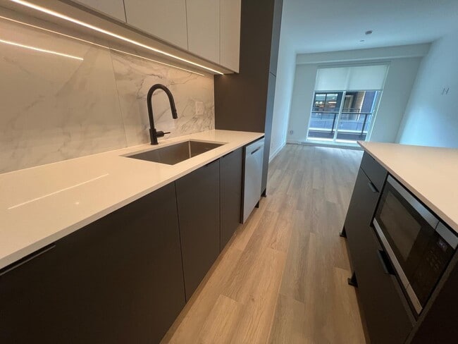 Photo - 205-7738 119A Street Unit 205