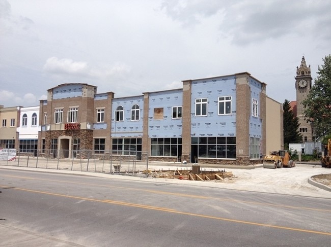 Primary Photo - Market Square