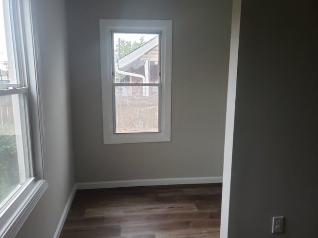 Photo - 385 Church St N Unit 1