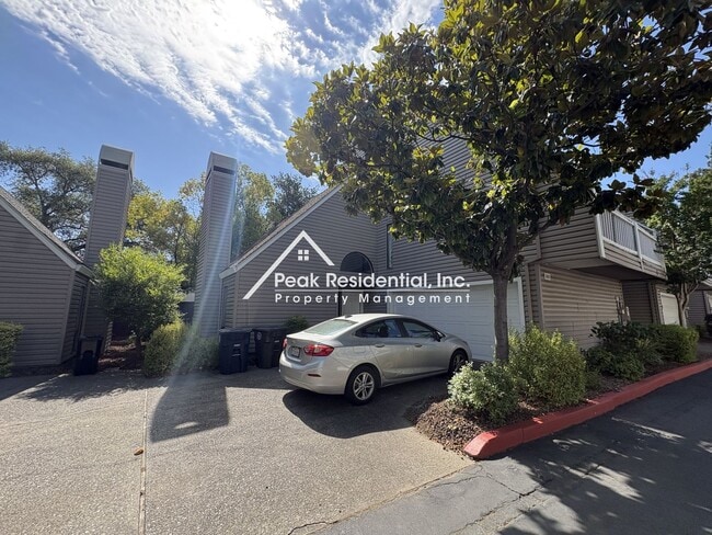 Photo - Spacious Citrus Heights 3bd/2.5ba Condo!