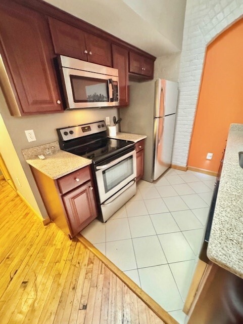 Photo - The Hill Building