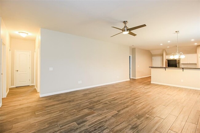 Photo - 7108 Meadow Lake Dr