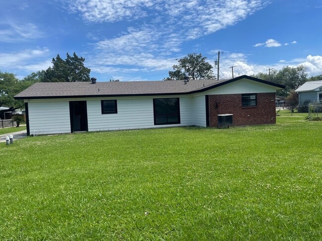 Photo - 3 Bedroom House in New Iberia