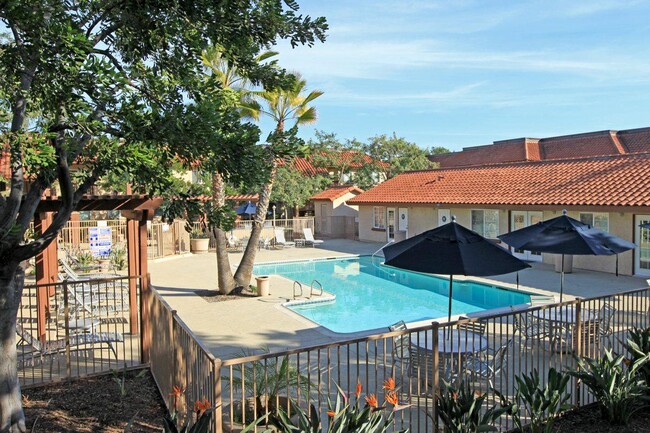 Photo - 210 Chambers Street Unidad #6