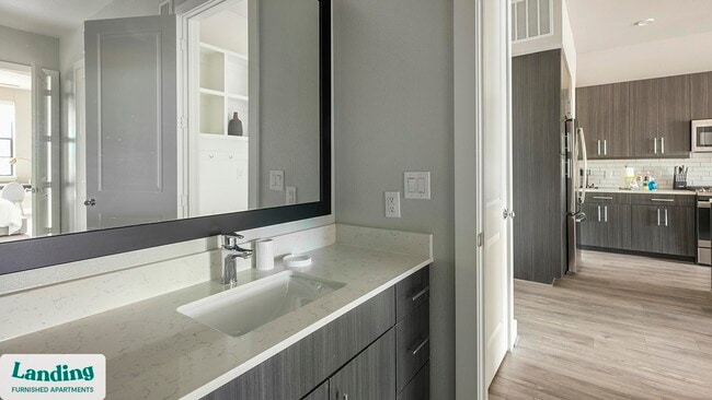 Photo - 1215 Sawyer St Unidad 236