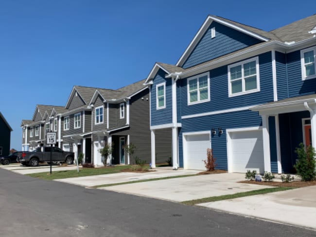 Photo - 6518 Sharks Tooth Trl