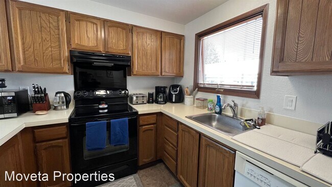 Photo - 1 br, 1 bath House - 10249 Jamestown Drive...