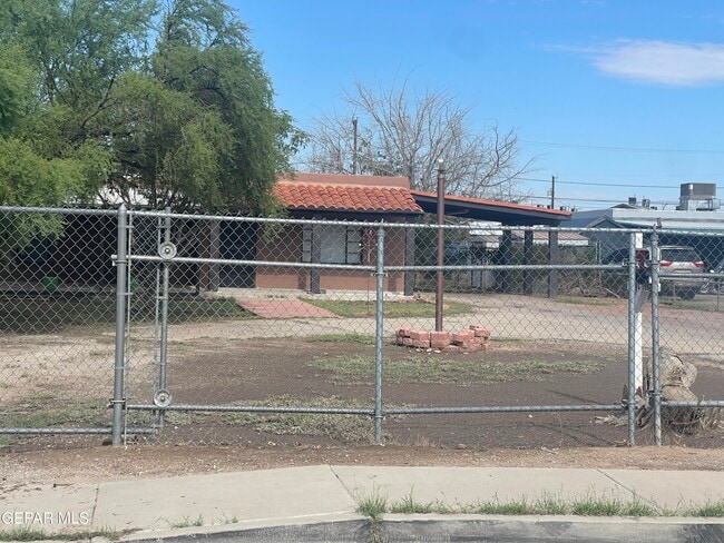 Photo - 7817 West Dr