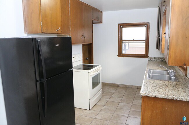 Photo - 2416 S Glendale Ave