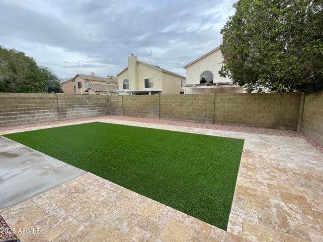 Photo - 5222 W Fairview St