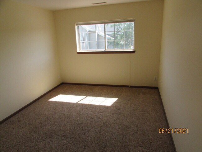 10 Woodridge Ct