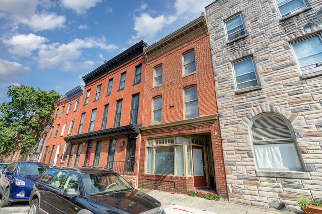Photo - 677 Washington Blvd Unidad B