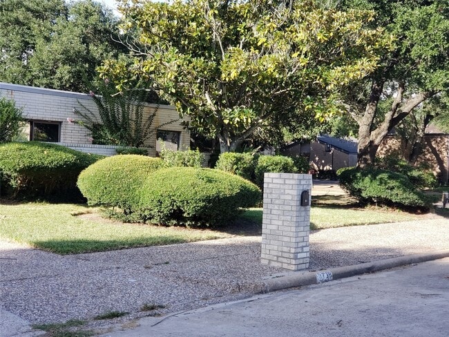 Photo - 10738 Villa Lea Ln