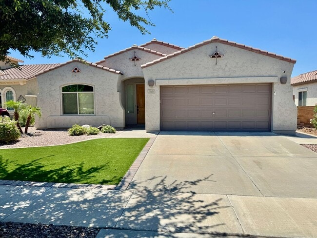 Building Photo - Pristine Single Level 3 Bedroom Home In The Sought After Gated Lagos Vistoso Community in Chandler!