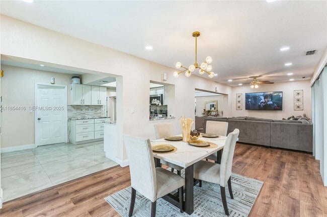 Photo - 5706 S Travelers Palm Ln