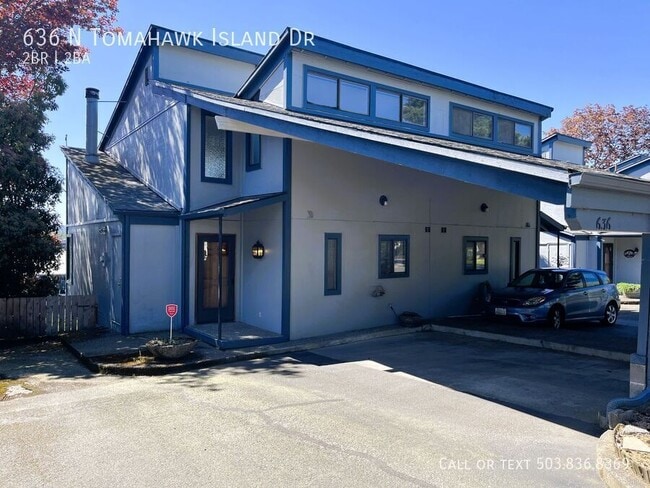 Photo - 636 N Tomahawk Island Dr House