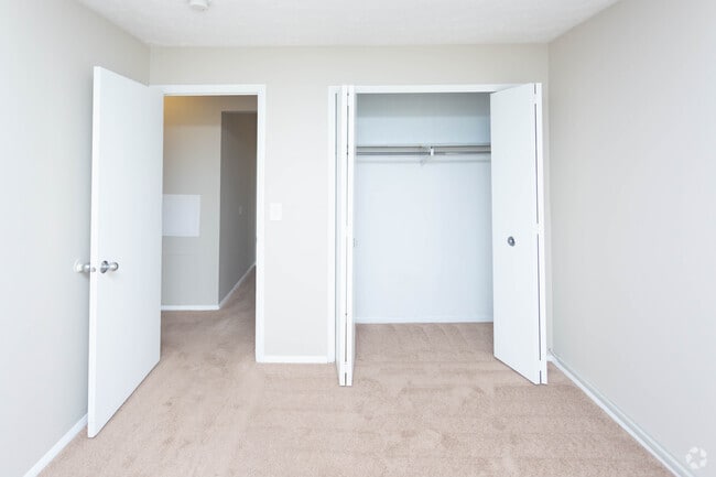 3BR, 2BA - 1,120 SF