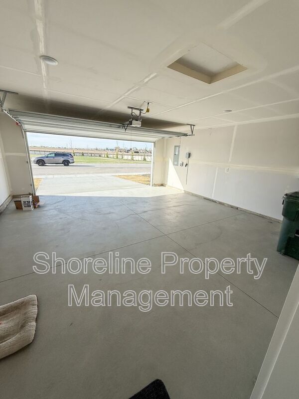 Photo - 1870 W Unforgettable St