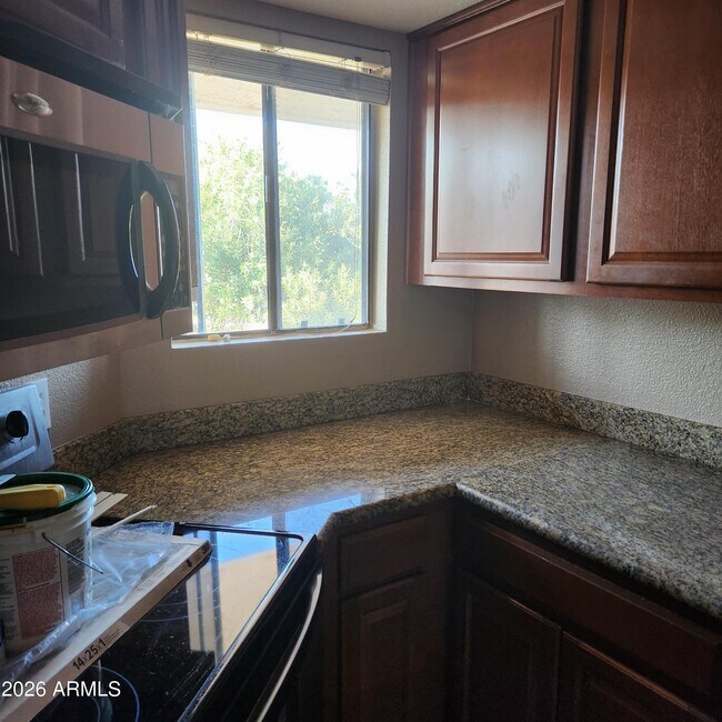835 N Granite Reef Rd Unit 18