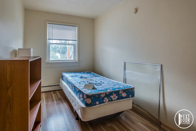 Habitación 2 - 931 Greenwood Ave