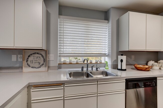 Photo - Second Story 2 bed 2 bath condo