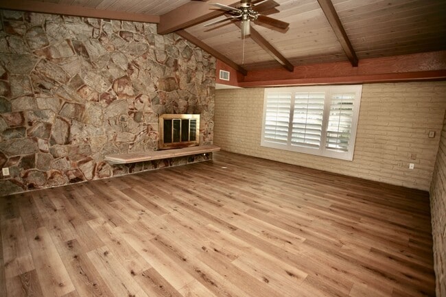 Photo - Mid-Century Modern 3Br 2Ba on 1/2ac with View!