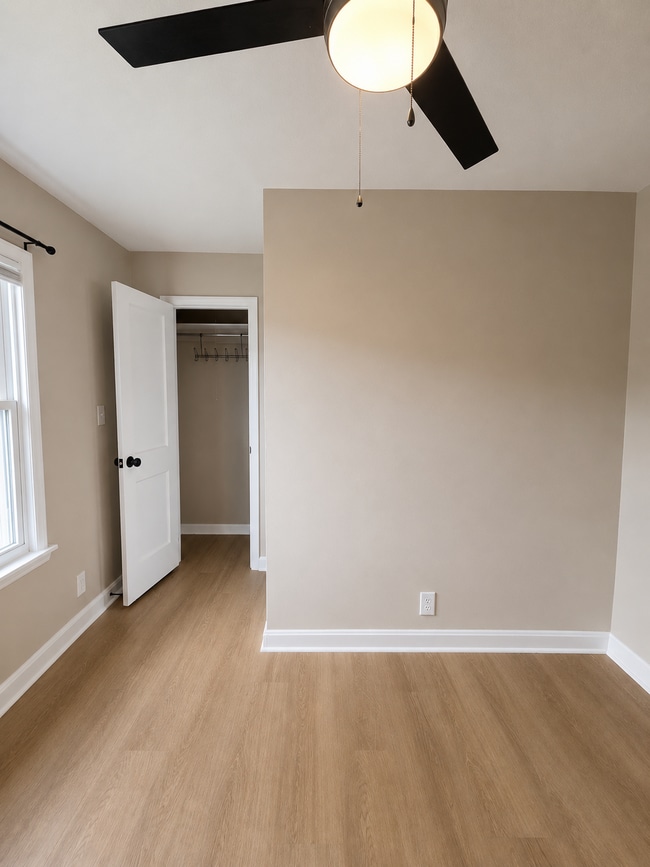 Photo - 186 W 44th St Unit 186 Rear W 44th St Shadyside OH