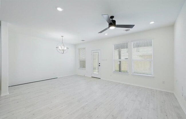 Photo - 13213 Nancy Reagan St