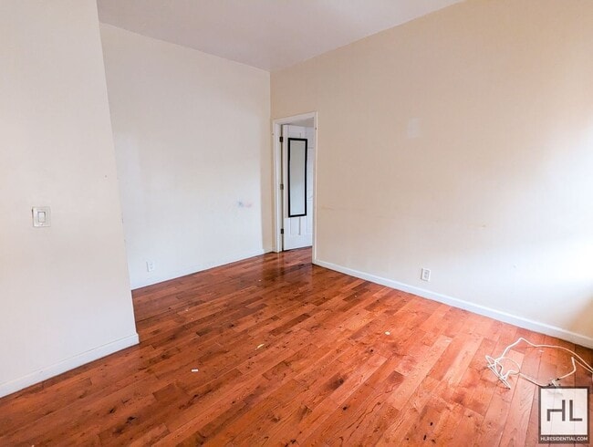 Photo - RALPH AVENUE Unit 4C