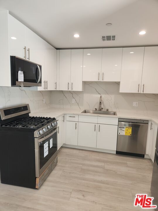 4950 Topanga Canyon Blvd
