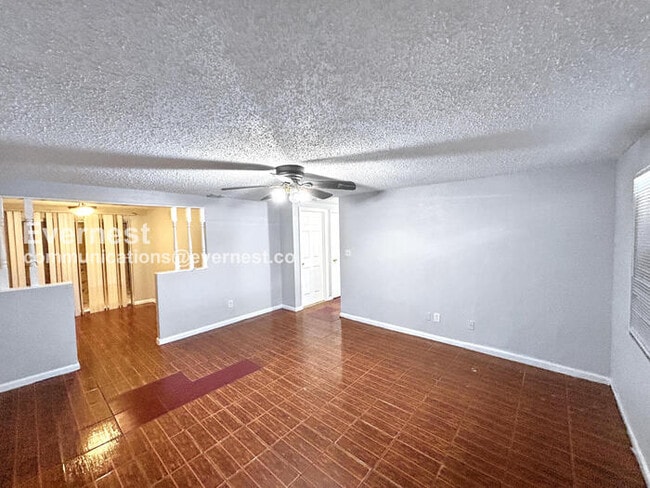 Photo - 13000 120th St N