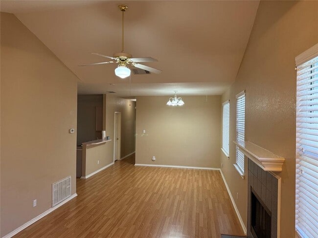 Photo - 1215 Gingerlily Cove Casa Adosada