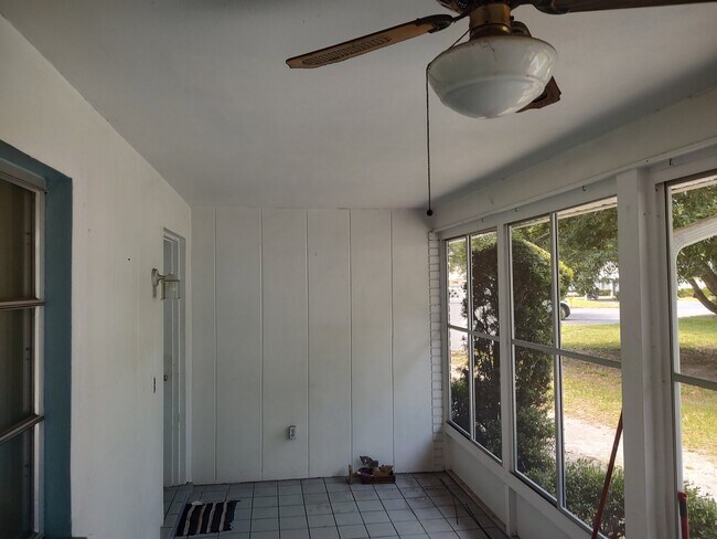 Photo - 489 Jewel Ct Unit 1