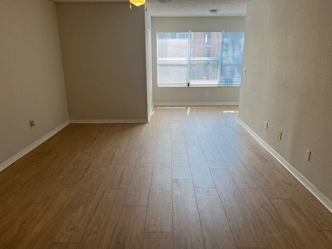 Photo - 5156 Conroy Rd