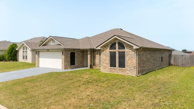 Photo - 4 Bedroom 2 Bath close to Fort Hood