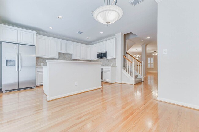 Photo - 30 Waugh Dr Unidad A