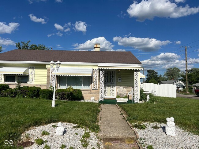 Photo - 2901 Sangster Ave House