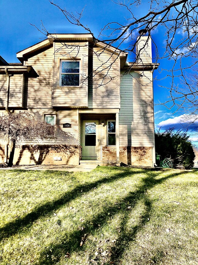 Building Photo - 1004 Valley Grove Dr Rental