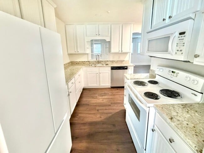 Photo - 4499 E Dearing Rd