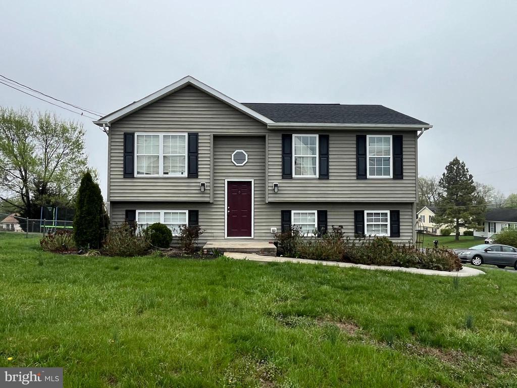 Photo - 262 Corvette Dr