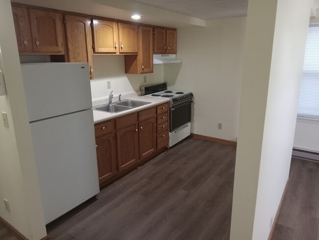 Photo - 220 E 6th Ave
