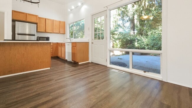 Photo - Charming Bellevue Home with Spacious Lot a...