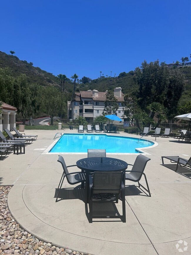 Building Photo - ***SCENIC SCRIPPS RANCH***2/2 CONDO W/ TAN... Unit 183